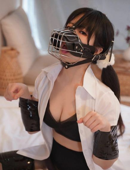 强睡年轻的女经理