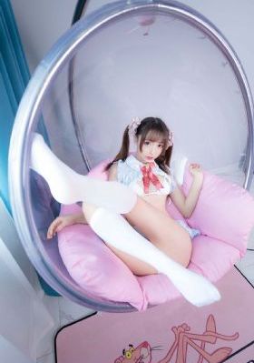 白丝美女被艹